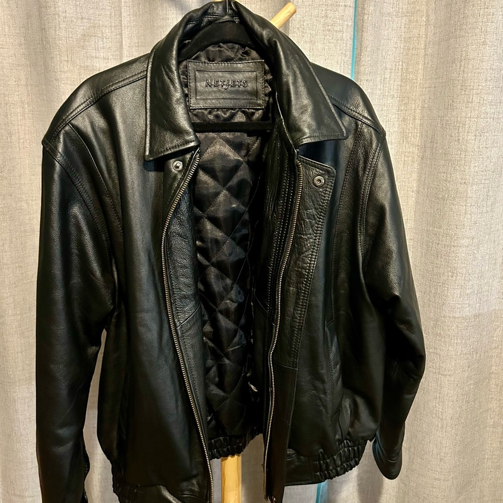 Netjets Men's Black Leather bomber Jacket